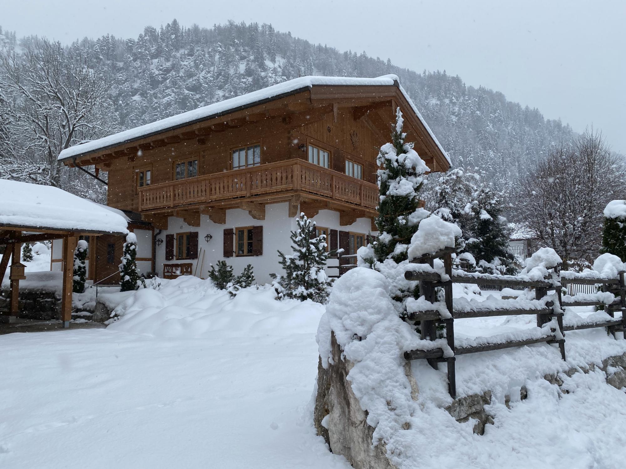 Chalet im Winter