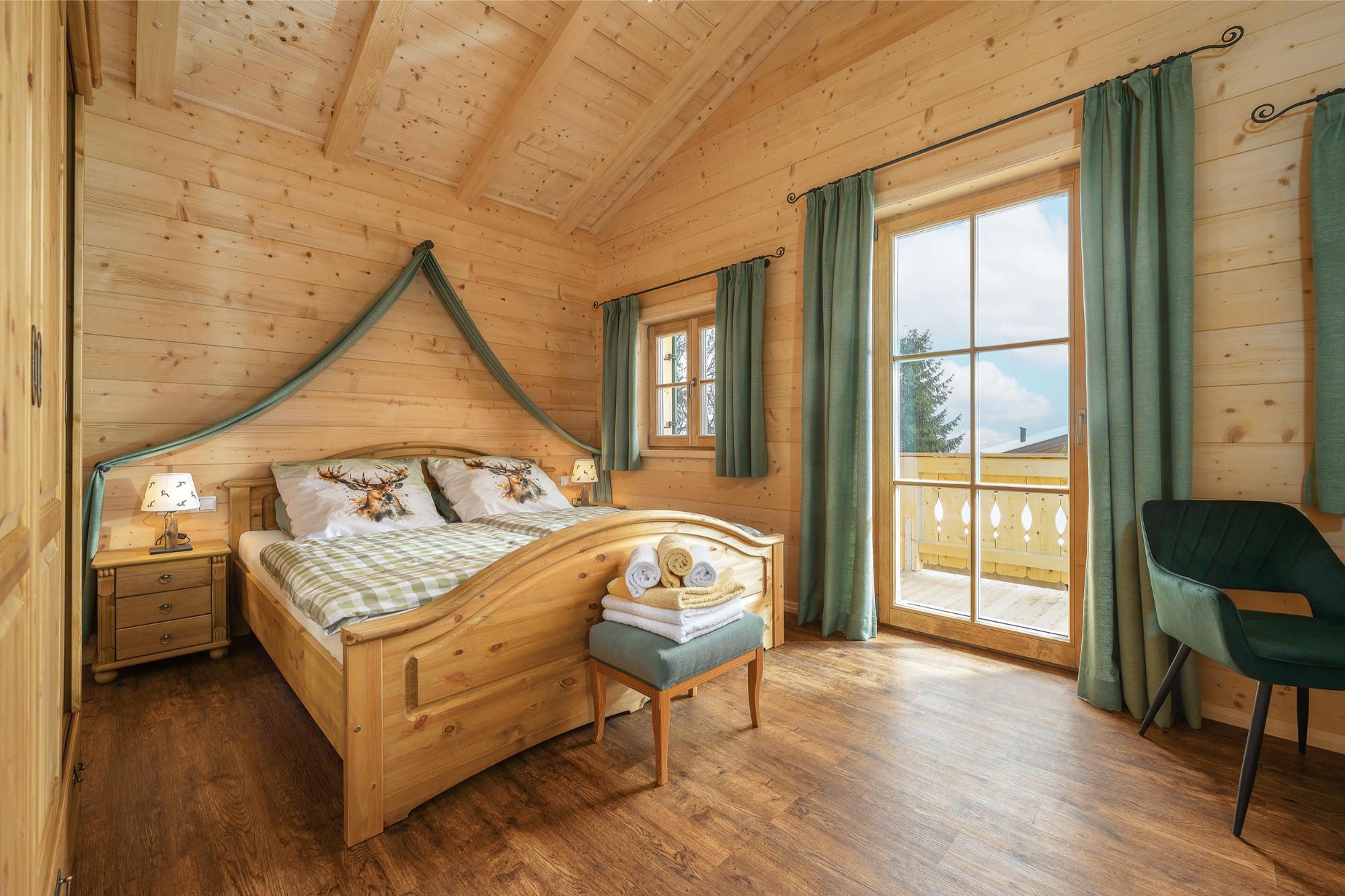 Schlafzimmer 1